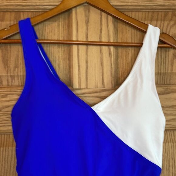 JOLEFILLE Women Sports Color Block One Piece Swimsuit *NWOT* - Picture 7 of 8